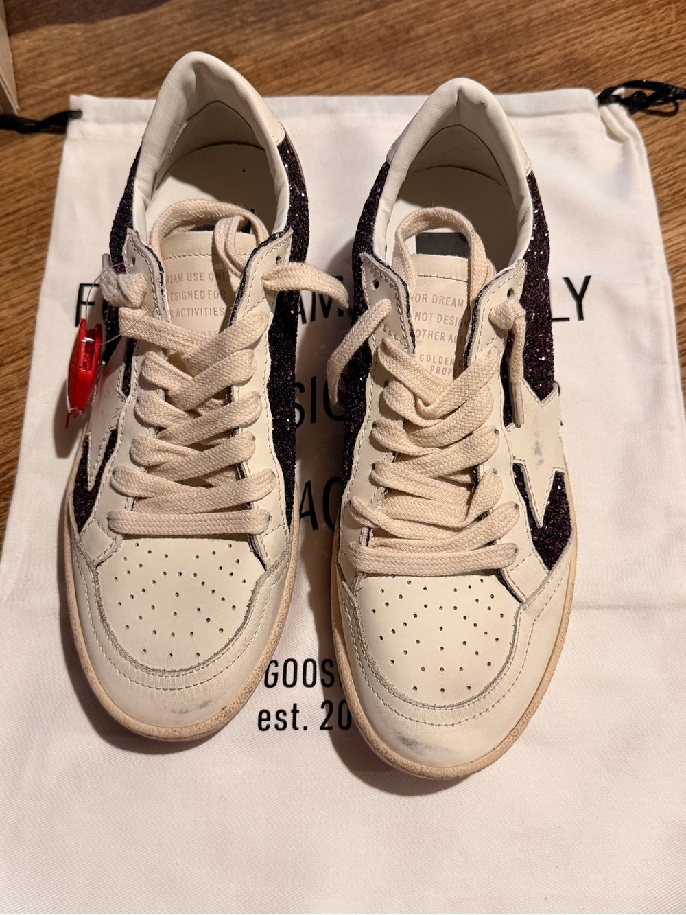 Golden Goose BallStar Low-Top Sneakers in Cream & Plum Glitter - Picture 3 of 14